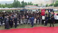 Cilo Dağları'nın gölgesinde 15 bin kişilik dev buluşma: Takı töreni kalktı, kardeşlik mesajı öne çıktı