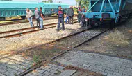 Mihalıççık'ta tren vagonuna tırmanan çocuk ve onu kurtarmak isteyen babası akıma kapıldı