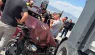 Burdur'da tır ve otomobilin karıştığı kazada iki kişi hastanelik oldu