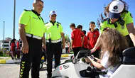Elazığ'da minik öğrenciler trafik kültürünü parkurda deneyimleyerek kazandı