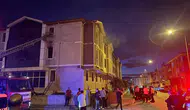 Erzincan'da bir apartman dairesini küle çeviren yangın korku dolu anlar yaşattı