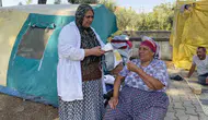 Alaşehir'de sağlık hizmeti bağ evlerine ve çadırlara taşındı