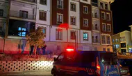Kula'da balkondan düşen genç kızın tedavisi üniversite hastanesinde sürüyor