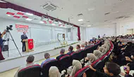 Adilcevaz'da 19 genç hafız için icazet günü: Taçlar takıldı belgeler verildi