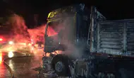 Samsun-Şanlıurfa yolunda korku dolu anlar: Gübre yüklü tır küle döndü