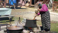 Daday'da sonbahar bereketi: Elmalar odun ateşinde pekmeze dönüşüyor