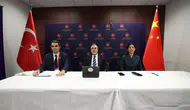 Bakan Işıkhan'dan Şanghay'da Dijital Dönüşüm Mesajı: Yapay Zeka İnsanın Rakibi Değil Destekçisidir