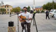 Samsun sokaklarında yankılanan ses: Sadık Keleş gönüllere dokunuyor