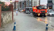 Emniyet Müdürlüğü önünde araç yangını: Polis memurunun hızlı müdahalesi faciayı önledi