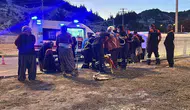 Burdur'da sabah saatlerinde tarım işçilerini taşıyan minibüs kaza yaptı: 9 yaralı