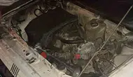 Karaman'da seyir halindeki otomobilin motoru aniden alev aldı