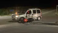 Cemilbey Caddesi'nde motosiklet ve otomobil çarpıştı: 3 yaralı