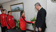 Erzurumlu genç raket Edanur Vural milli takım yolunda dev bir adım attı