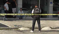 Aksaray'da balkondan düşen 49 yaşındaki Erol B. tüm müdahalelere rağmen kurtarılamadı