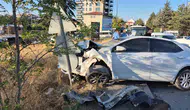 Ertuğrulgazi Mahallesi'nde dört aracın karıştığı zincirleme trafik kazası: 3 yaralı