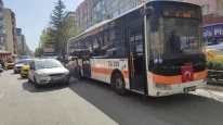 Açık Kapı Kazaya Neden Oldu: Maddi Hasarlı Trafik Kazası