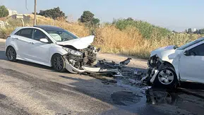 Eskişehir’de İki Otomobil Kafa Kafaya Çarpıştı: Araçlar Hurdaya Döndü