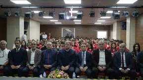 Ertuğrul Sağlam'dan genç sporculara başarı ve ahlak vurgusu