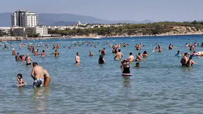 Didim'de yaz mevsimi takvimleri aştı: Eylül ayında plajlar dolup taşıyor