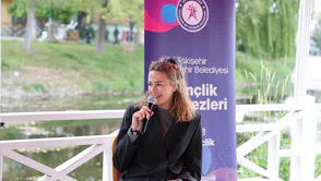 Meryem Boz Eskişehir’de Gençlerle Buluştu