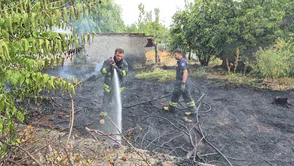 Sazova'da Bahçe Yangını Korku Yarattı