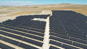 Aksaray'da dev güneş enerjisi yatırımı: Yıllık 4 milyon kilogramlık karbon salınımı engellenecek