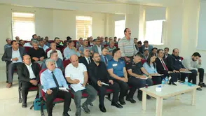 Çüngüş'te yerel yönetim ve muhtarlar hizmet kalitesini artırmak için bir araya geldi