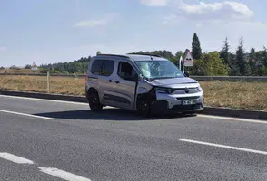 Eskişehir’de tıra arkadan çarpan araçta sürücü yaralandı