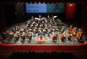 Eskişehir’de “Efsane ve Gelecek” Konseri Büyüledi