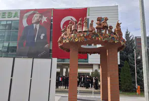 Tepebaşı’nda Yeni Anıt Açıldı: İsmini Vatandaşlar Belirleyecek