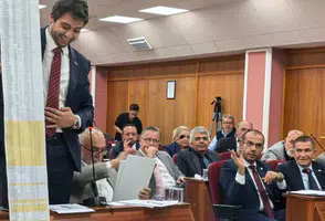 Odunpazarı Meclisi’nde Gerilim: “Taş Üstüne Taş Değil, Laf Üstüne Laf”