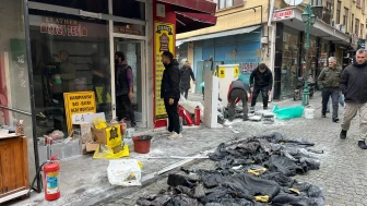 Arifiye Mahallesi'nde Yangın Paniği: Esnaflar Müdahale Ederek Yangını Söndürdü