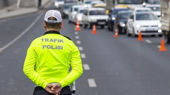 Eskişehir'de Yapılan Trafik Denetimlerinde Binlerce Araca Ceza Kesildi