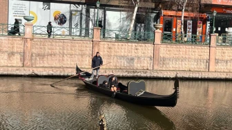 Eskişehir’de Güneşli Havada Gondol Keyfi