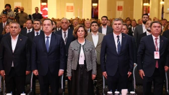 Başkan Ünlüce’den Ankara’da Demokrasi Vurgusu: “Yerel Yönetimler, Demokrasinin En Güçlü Halkasıdır”