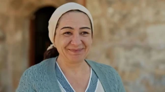 Zeynep Kankonde diziden ayrıldı mı? Uzak Şehir’in Ümmü’sü neden değişti?