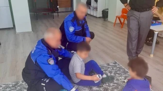 Polislerden Çocuklara Anlamlı Ziyaret