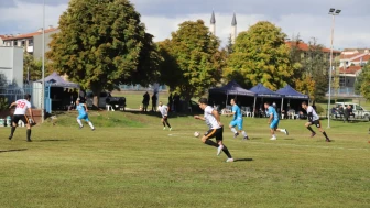 Cumhuriyet Kupası İçin Futbol Turnuvası Başladı