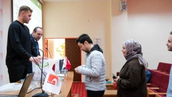 Hem okuyup hem çalışmak isteyen öğrenciler için program başlıyor