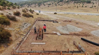 İnönü Belediyesi’nden Hayvancılığa Destek: Koyun Yıkama Yeri İnşaatı Başladı