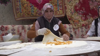 Eskişehir Panayırında Bal Kabaklı Gözleme İlgi Odağı Oldu