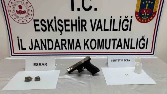 Seyitgazi’de Jandarmadan Operasyonu Düzenlendi