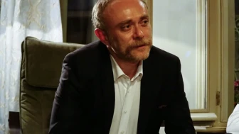 Veliaht Dizisinde Vezir Kimdir? Karakterin Gerçek Adı ve Hikâyesi