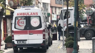 Eskişehir’de Plakasız Otomobil Ambulansın Yolunu Kesti