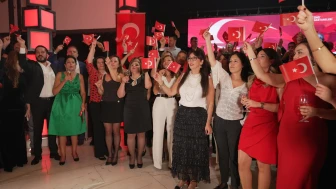 Eskişehir Özel Ümit Hastanelerinden Coşkulu Cumhuriyet Kutlaması