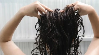 Şampuanınıza Ekleyin, Yağlı Saç Sorununa Elveda Deyin!