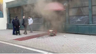 Eskişehir’de Otel Altındaki Restoranda Yangın Paniği: 152 Kişi Tahliye Edildi