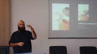 Anadolu Üniversitesi’nde seramik çalıştayı: O isim öğrencilerle buluştu