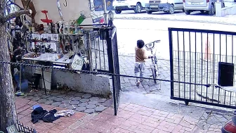 Küçük Çocukların Bisiklet Hırsızlığı Kamerada: Sahibinden Duygulandıran Söz