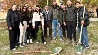 Emet MYO Öğrencileri Fidan Dikme Etkinliğinde Buluştu